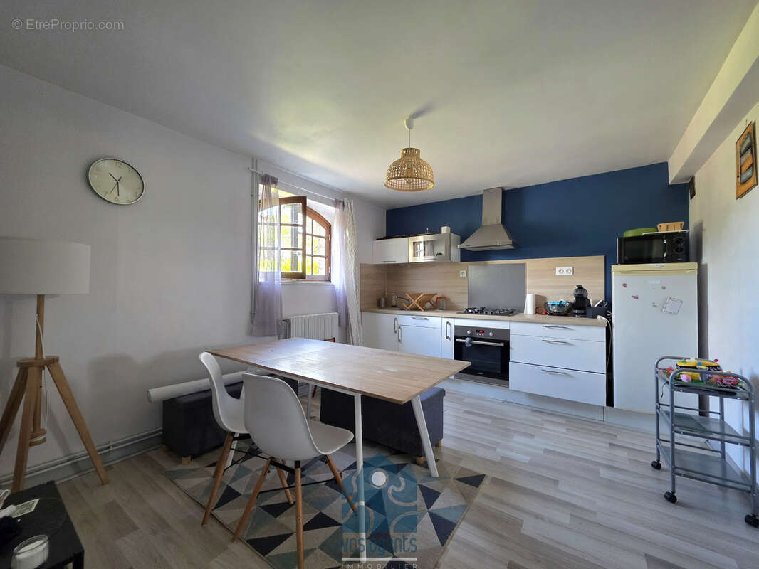 Maison 10 pièces avec terrasse, garage, appartement indépendant, cave et four à pain - photo 3