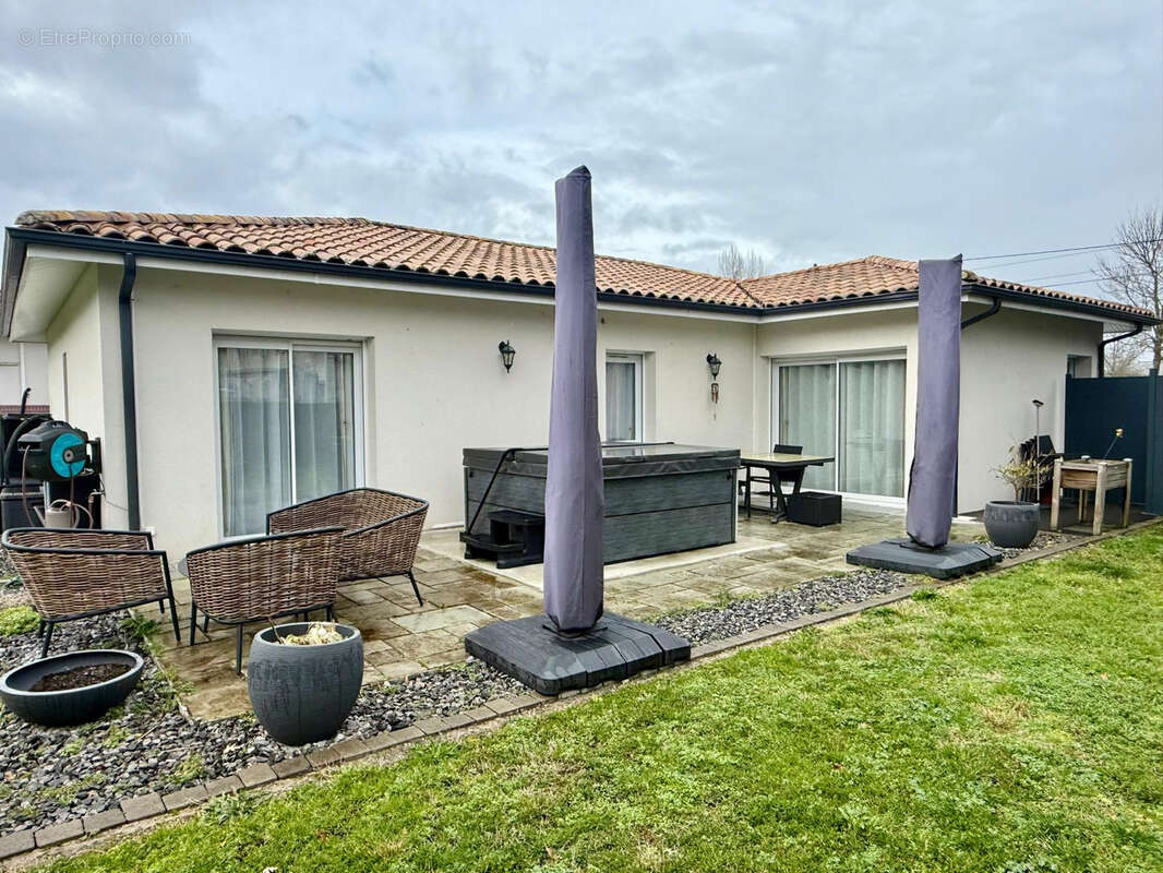 Maison à BELIN-BELIET