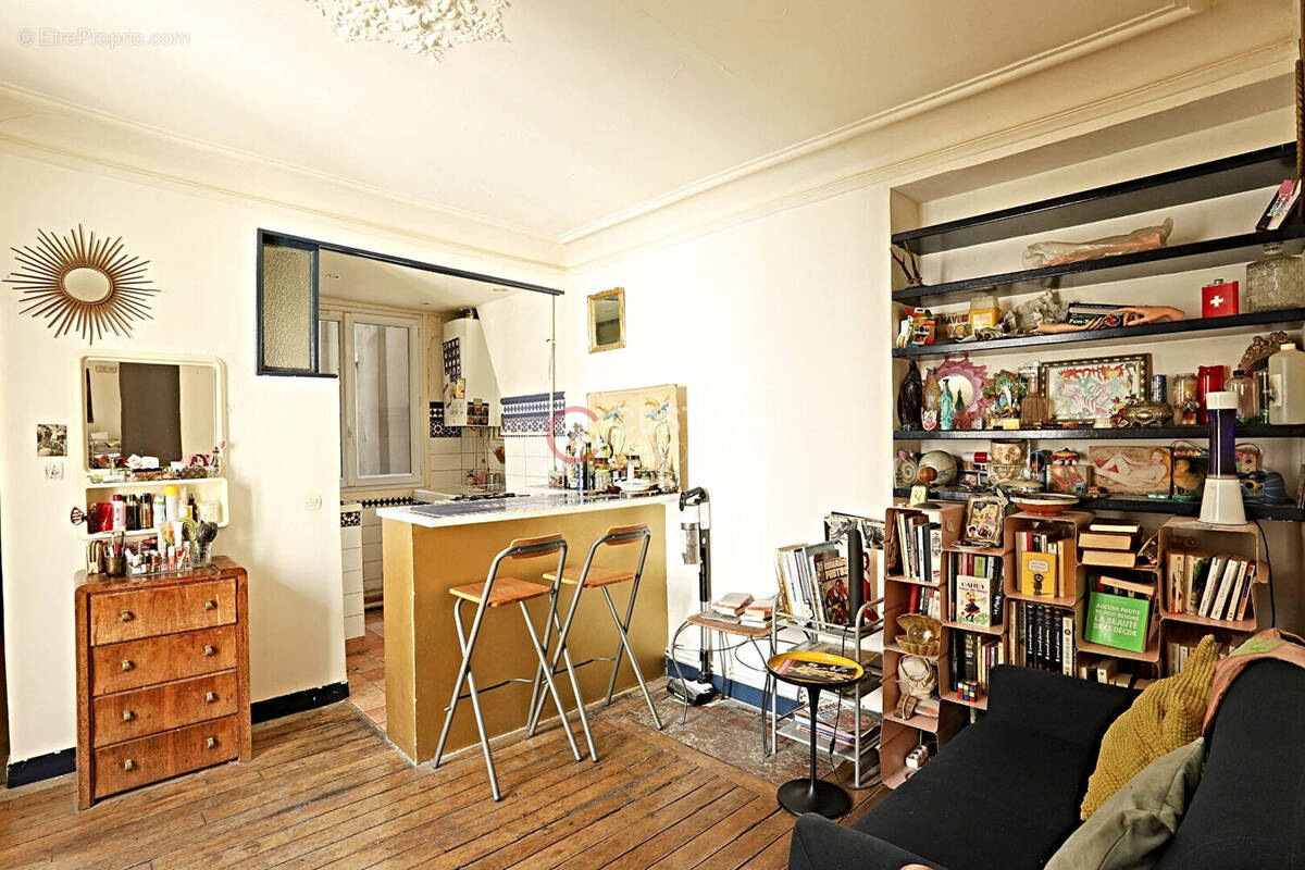 Appartement à PARIS-18E