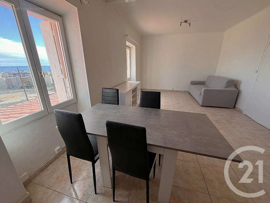 Appartement à ROQUEBRUNE-CAP-MARTIN