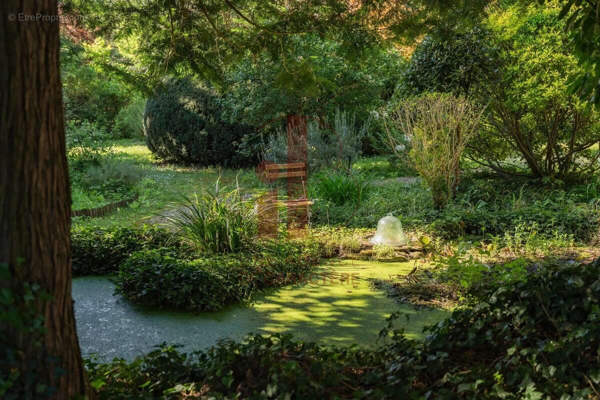 Maison à FONTAINEBLEAU
