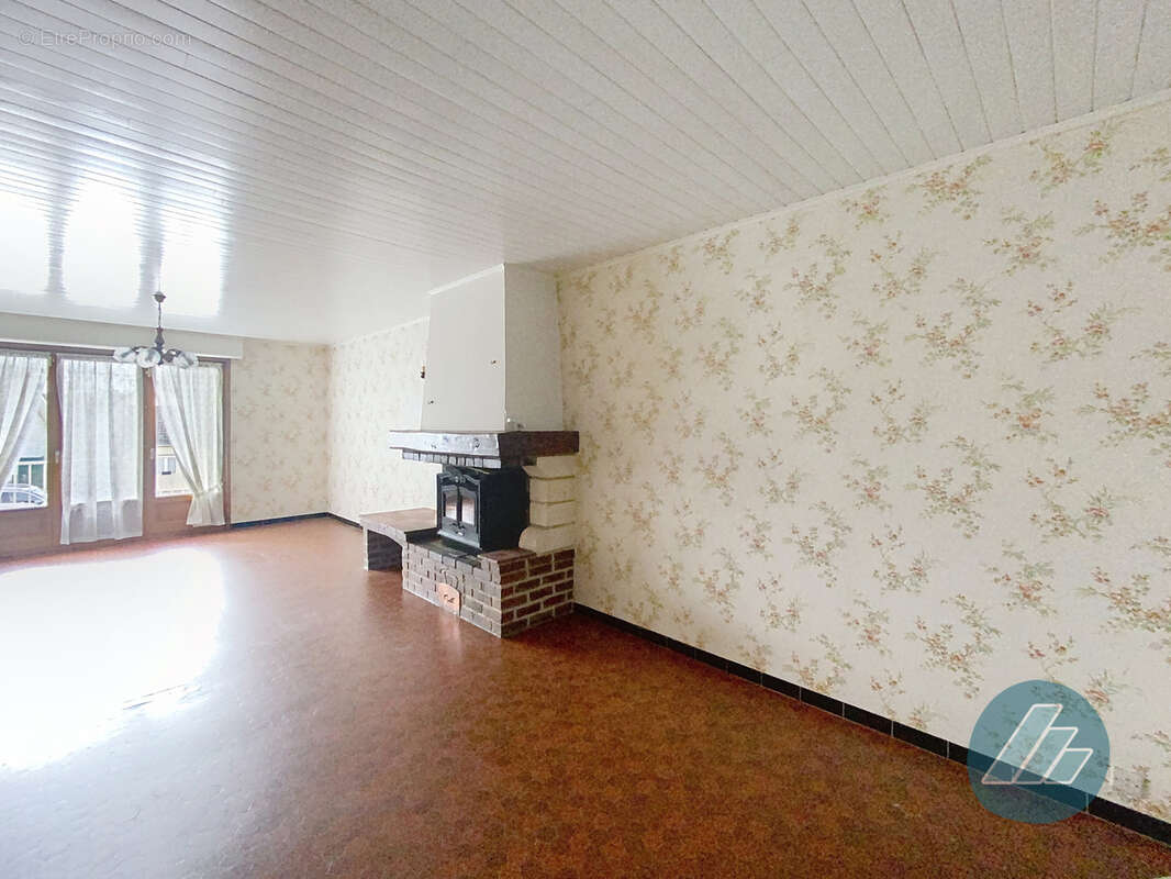 Maison à CRECY-EN-PONTHIEU