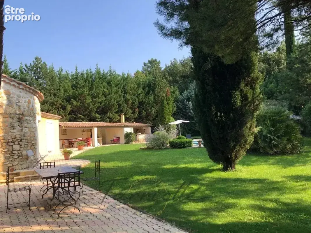 VILLA - 10570 - photo 16