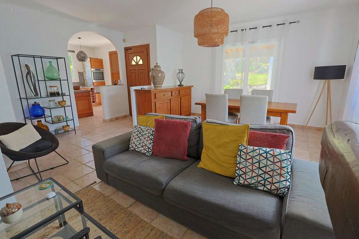 Appartement à VILLENEUVE-LOUBET