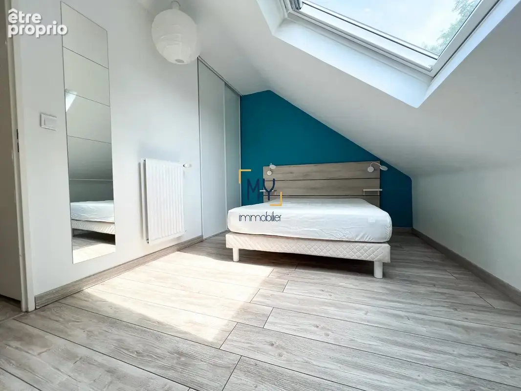 Chambre avec placard en Appartement bien situé en copropriété sécurisée avec Stationnement en sous-sol  à vendre à Villeneuve-d'Ascq 59650 MY Immobilier