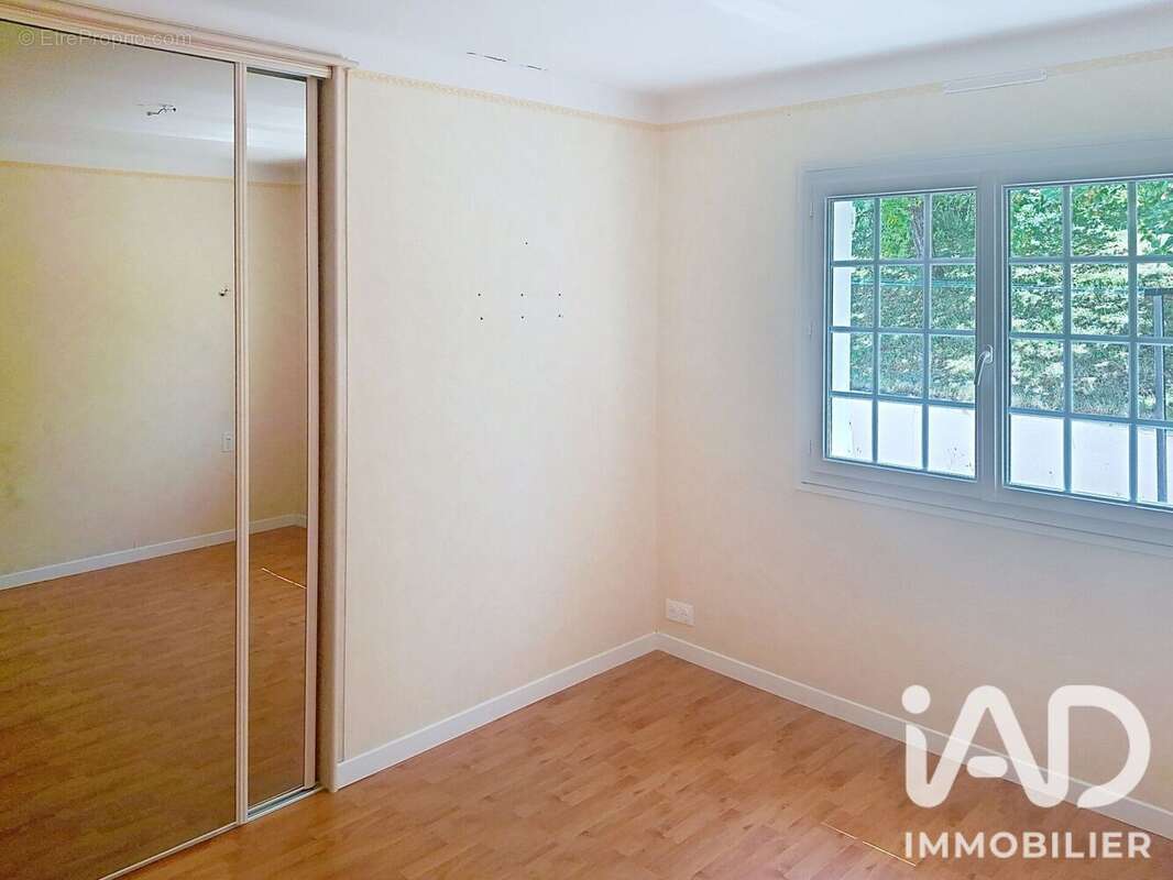 Maison 141 m² à Caussade  - photo 7