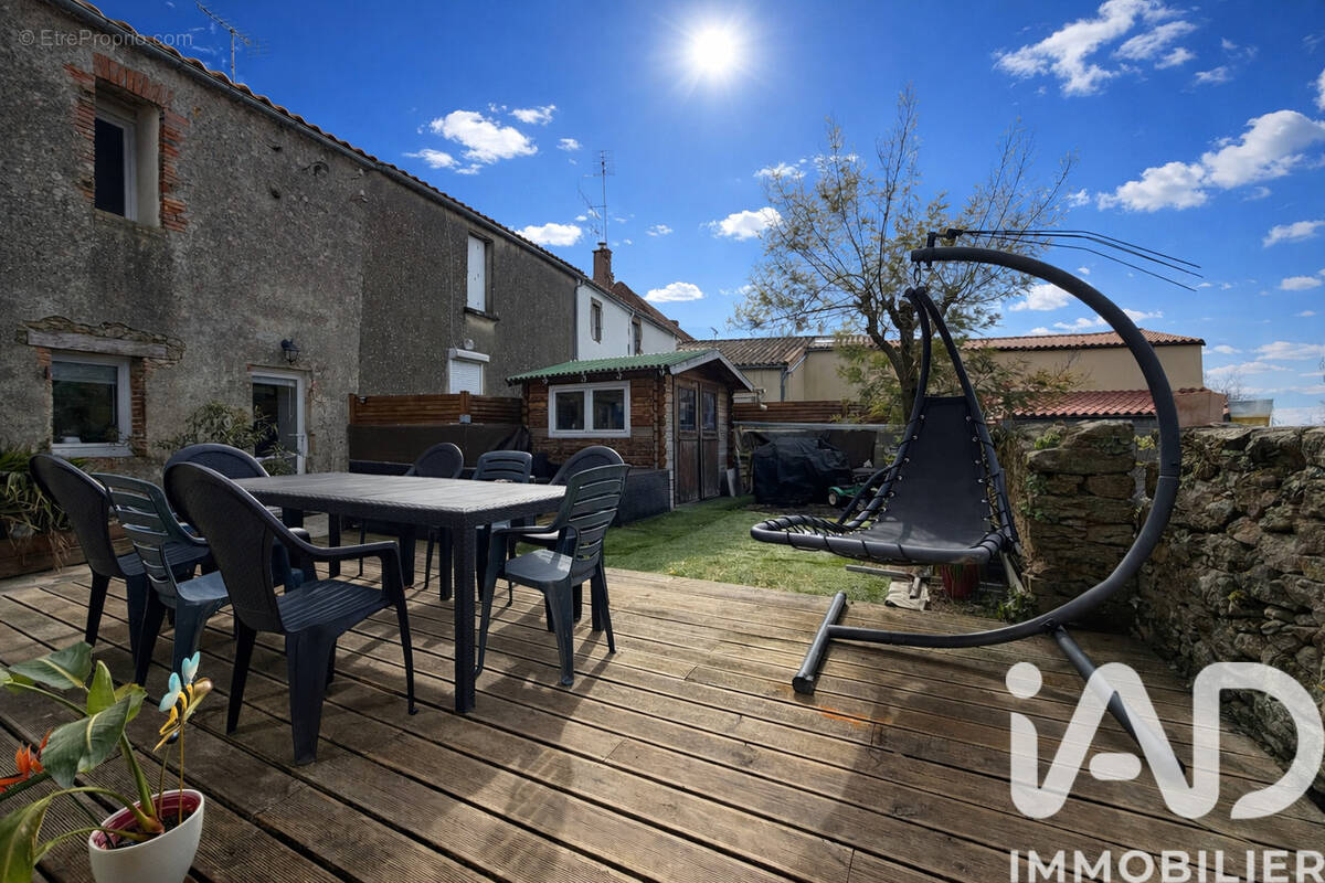 Photo 1 - Maison à BEAUREPAIRE