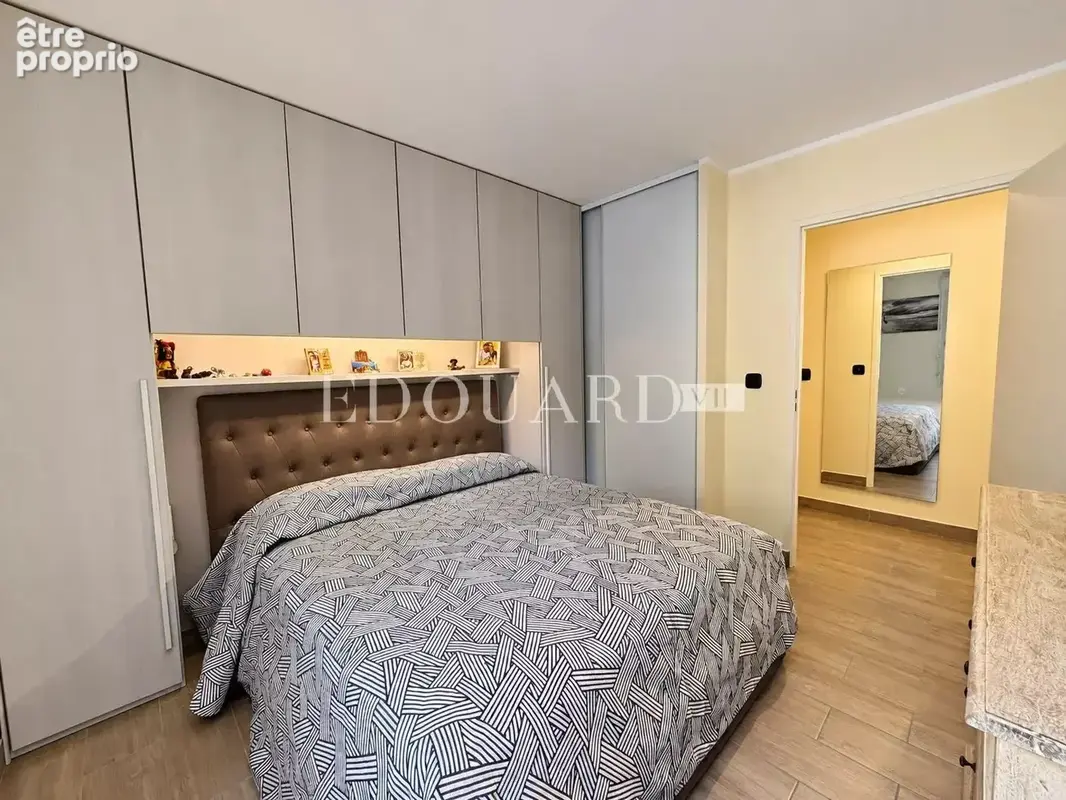 Deux pièces rénové à vendre avec terrasse et cave, au premier étage d’un immeuble moderne - photo 9