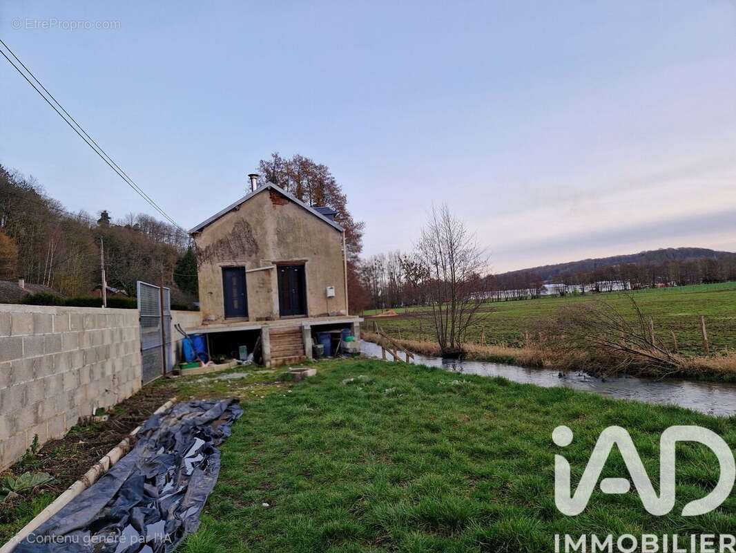 Maison 70 m² à Saint-Martin-De-Bienfaite-La-Cressonniere  - photo 9