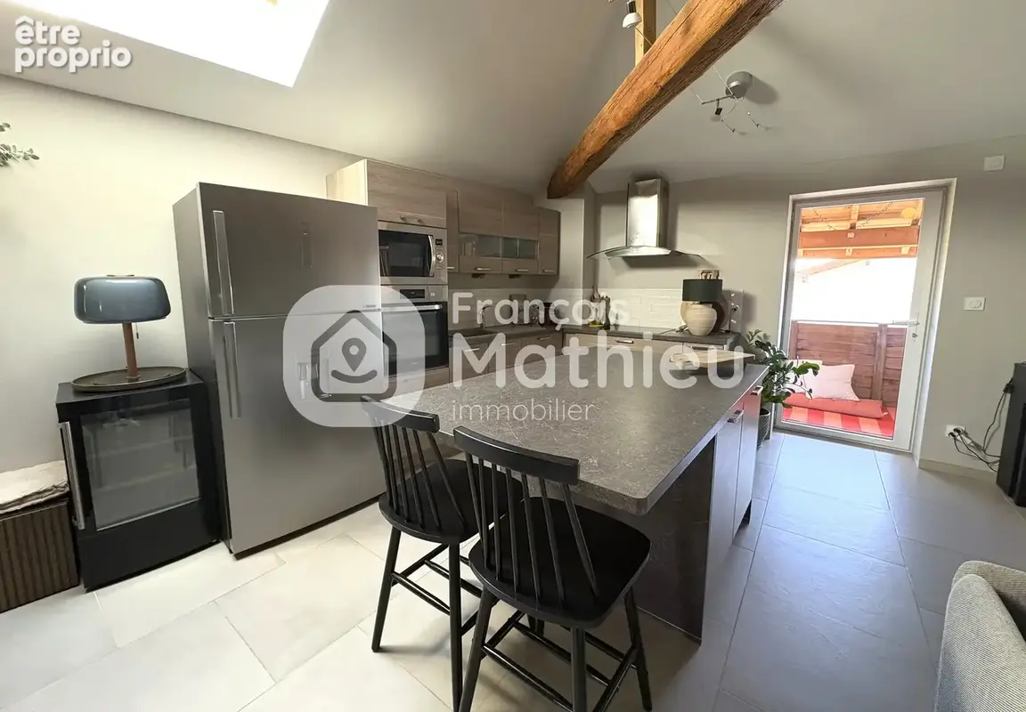 VILLENEUVE   Appartement T4 de 85 m2   3 chambres   Balcon et stationnement - photo 4