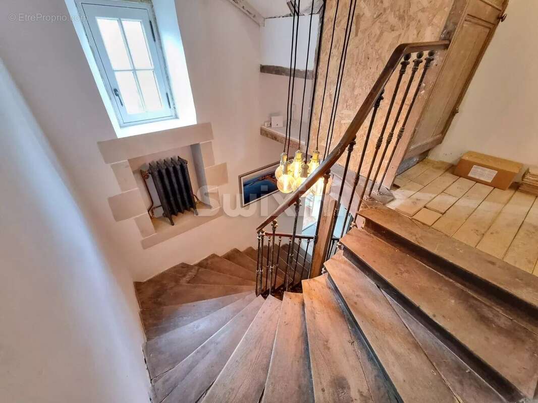 Maison à BRINON-SUR-BEUVRON