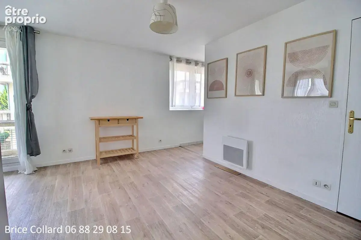 60300 SENLIS Appartement T2 avec balcon, cave et parking - photo 4