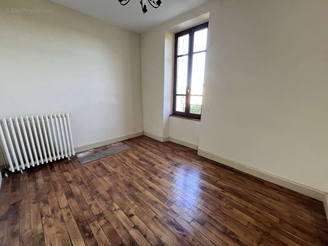 Chambre 1 - Maison à LE MONTEIL
