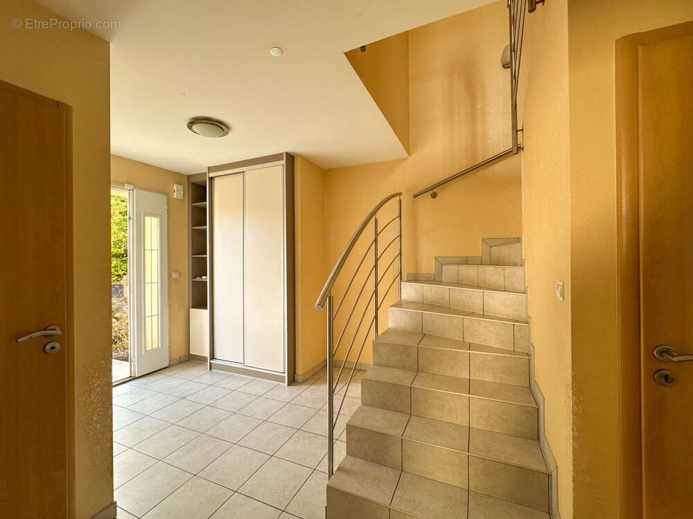 Maison à CORNY-SUR-MOSELLE
