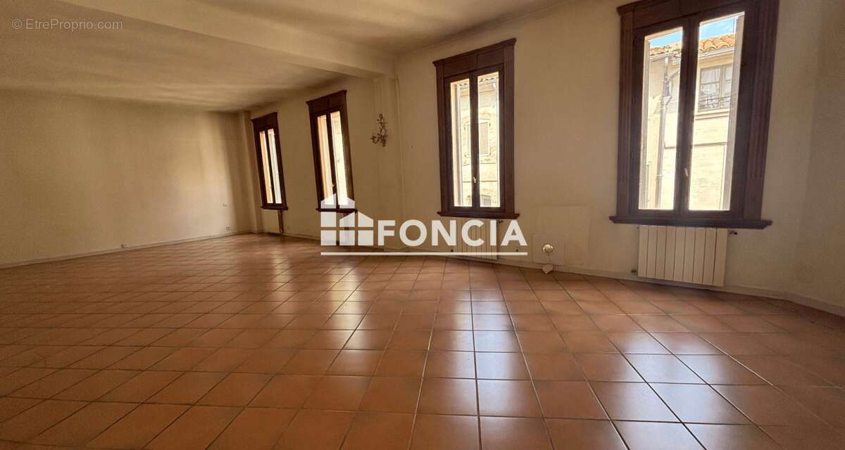 Immense appartement de 158 m2 rue Carnot - photo 3