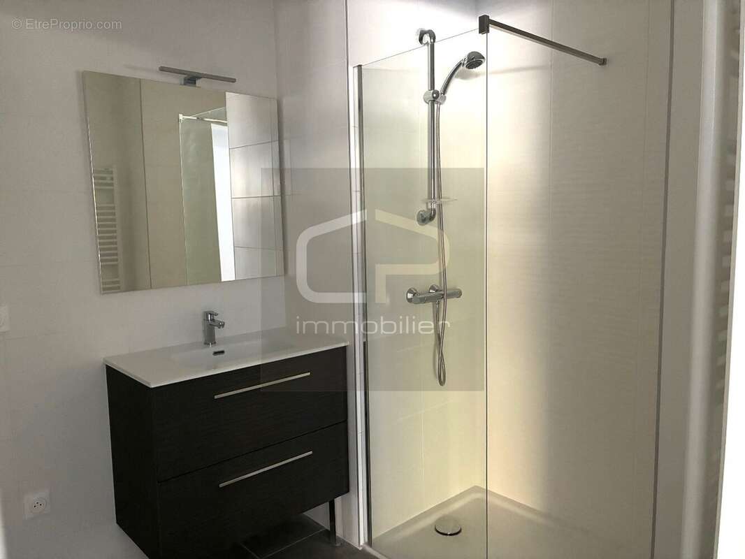 Appartement à CHALLES-LES-EAUX