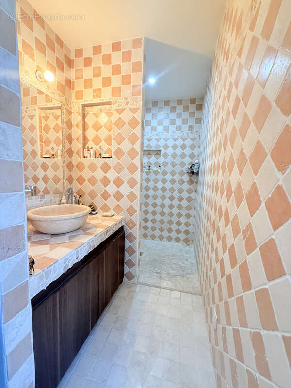 Autre à MONTBOUCHER-SUR-JABRON