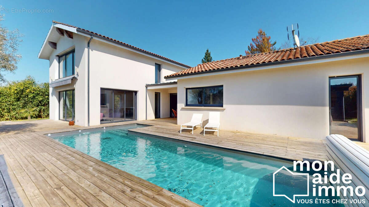 Maison à LIGNAN-DE-BORDEAUX