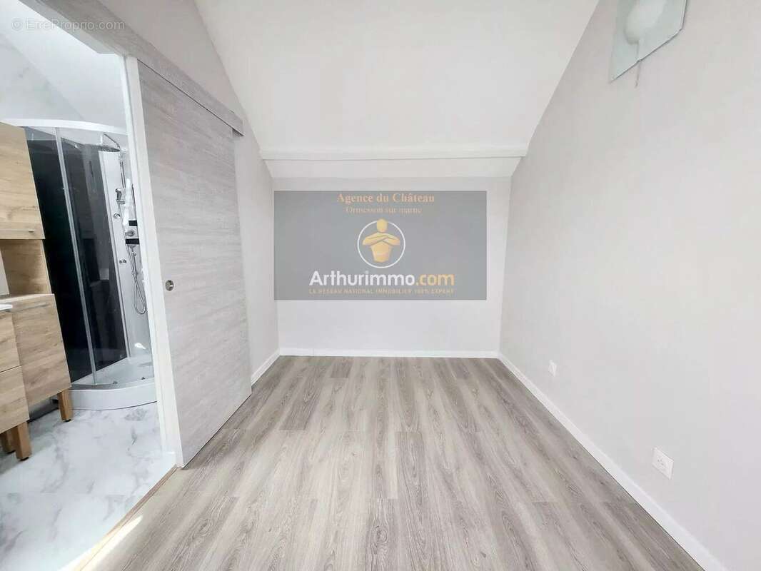Appartement à CHENNEVIERES-SUR-MARNE