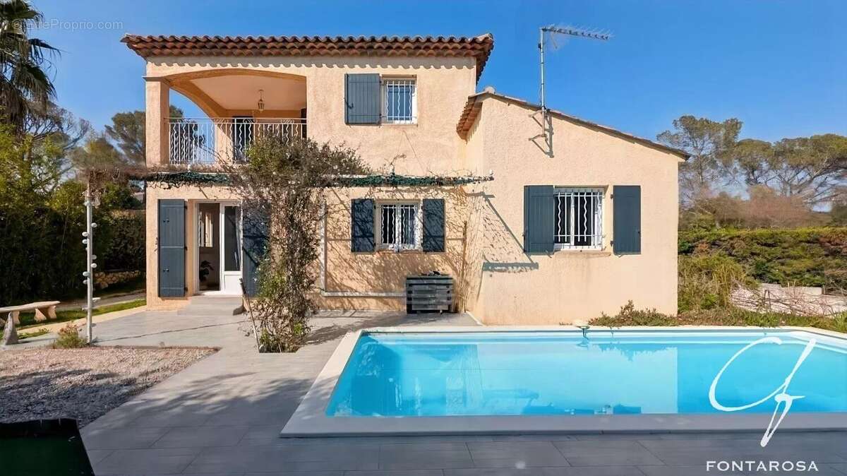 Maison à SAINT-RAPHAEL
