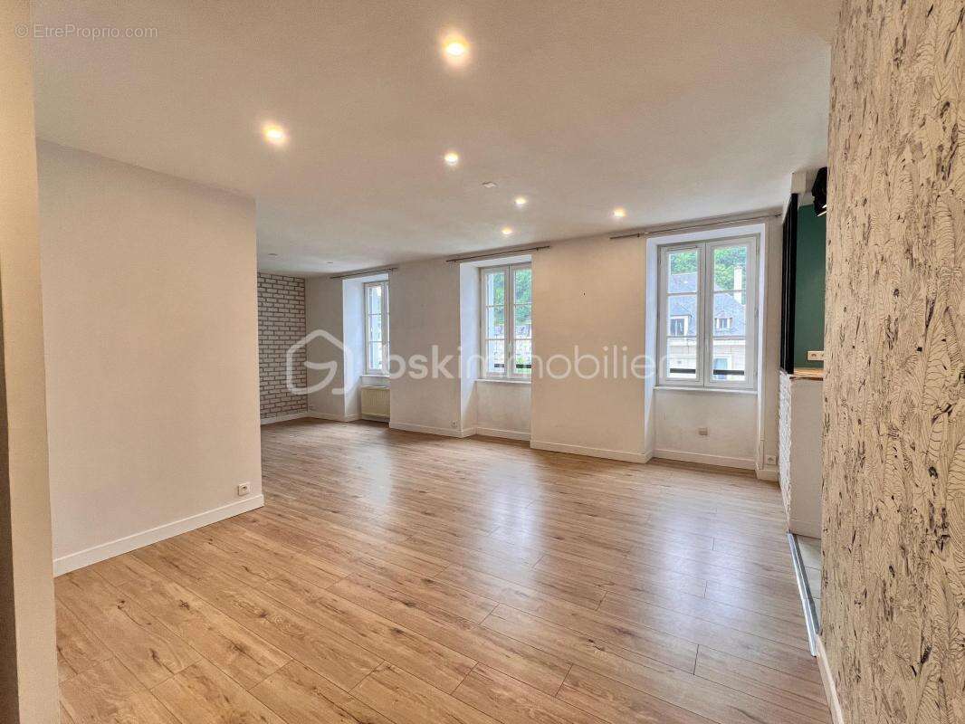 Appartement à CHATEAULIN