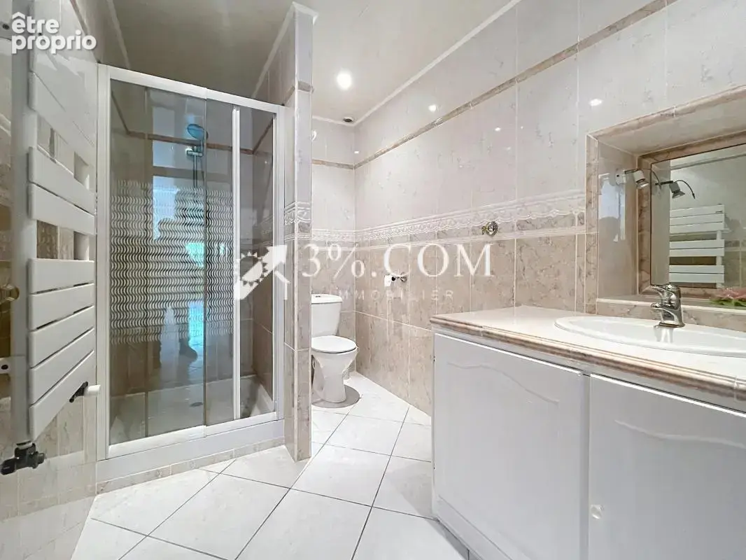 Maison 300 m2 avec 2 logement indépendants sur une parcelle - photo 18