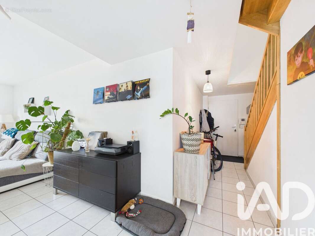 Photo 4 - Appartement à NEUVES-MAISONS