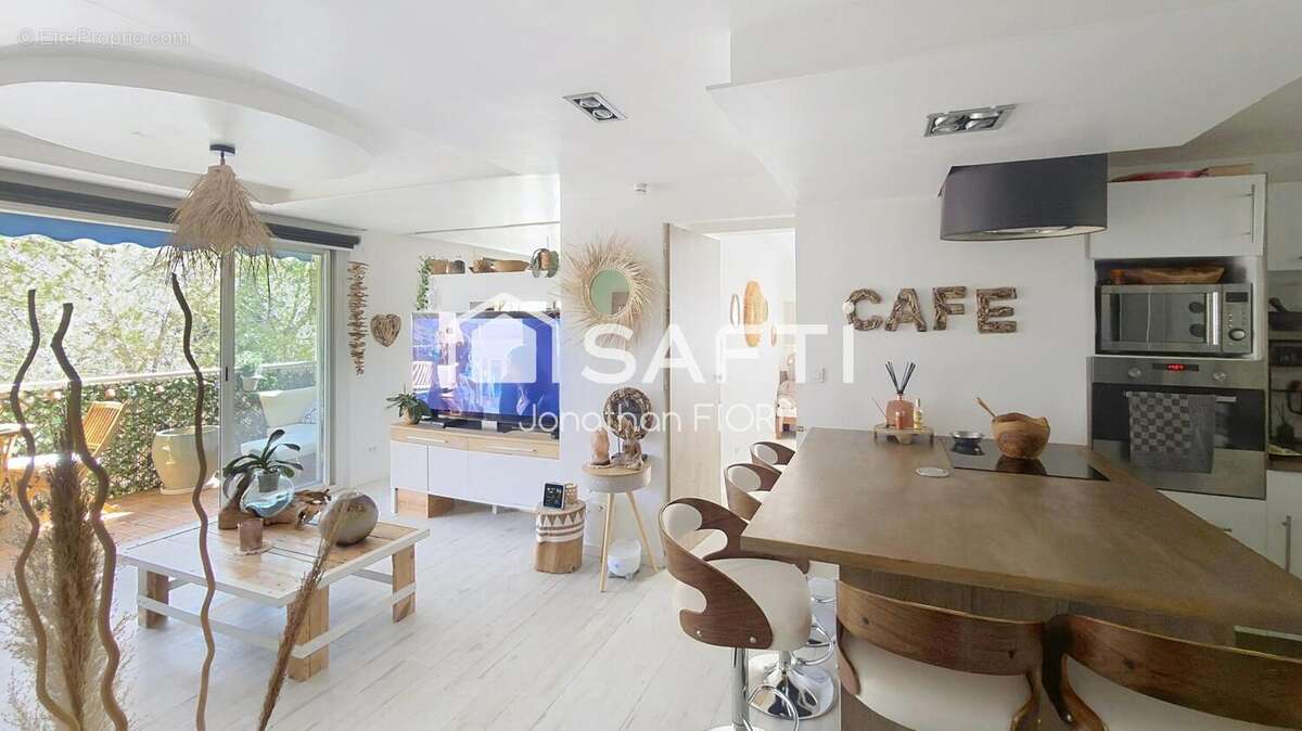 Appartement 77 m² à Toulon  - photo 2