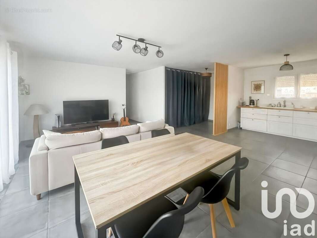 Photo 4 - Maison à CALVISSON