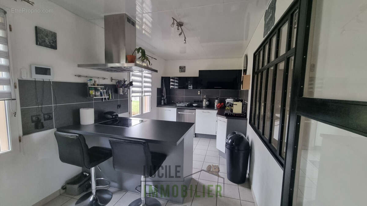 Maison 6 pièces de 130m² 4 - Maison à ETOUY