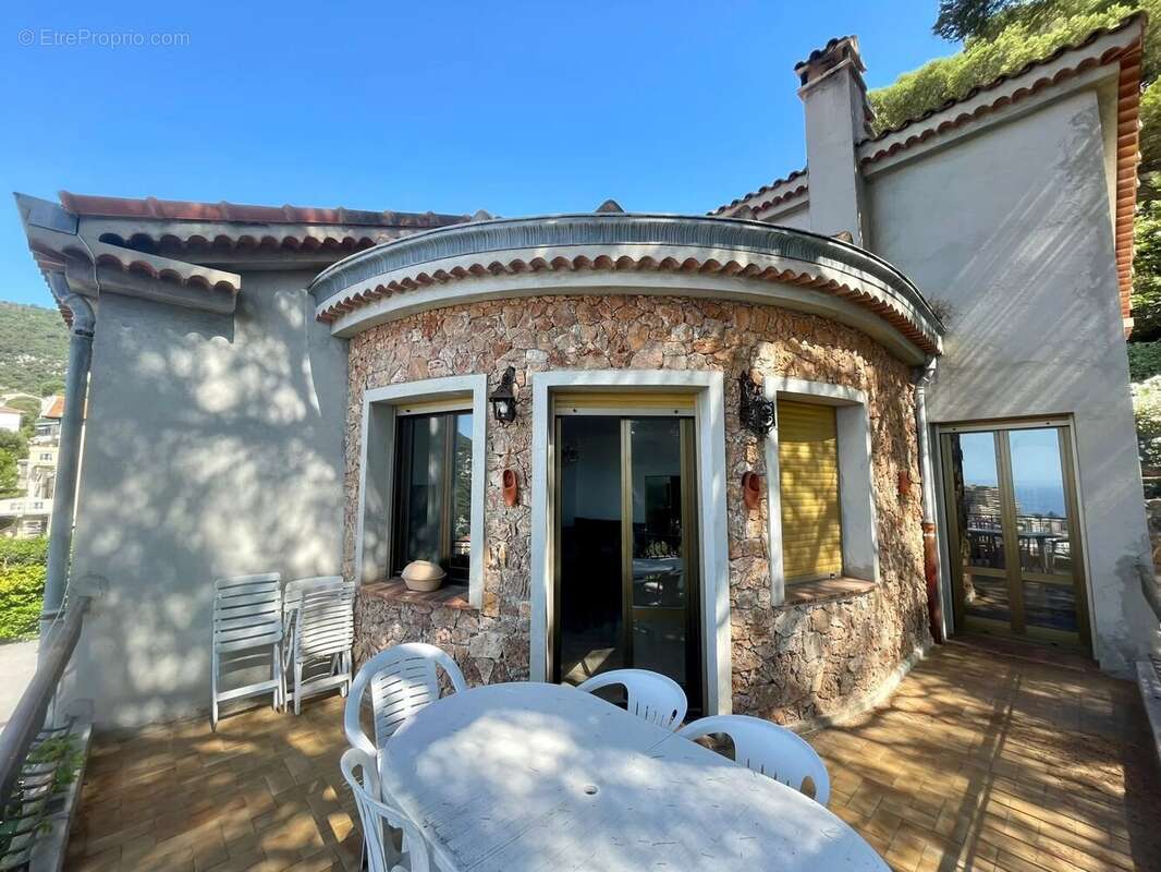 Appartement à BEAUSOLEIL