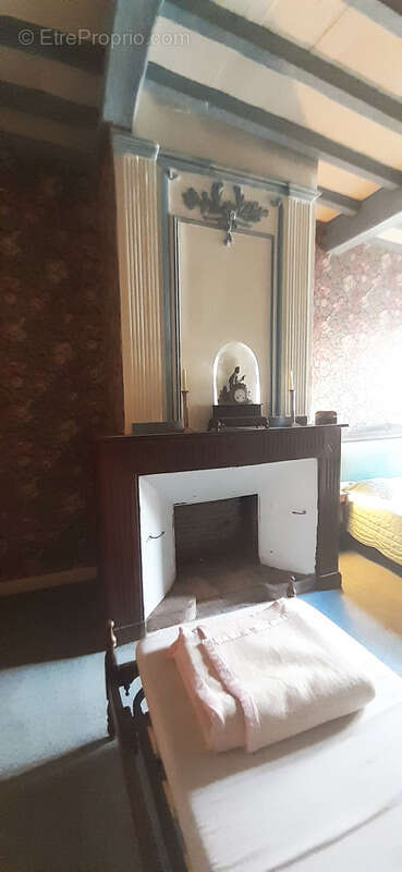 Maison à MONTPEZAT-DE-QUERCY