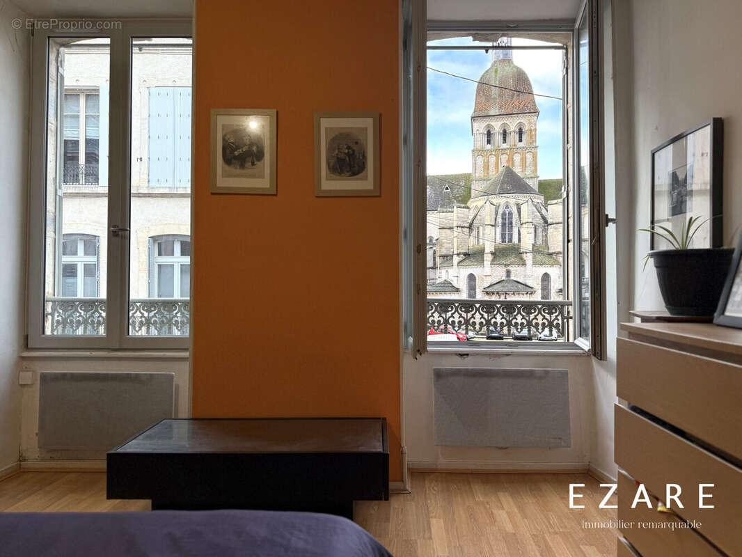 Chambre 1 - Appartement à BEAUNE