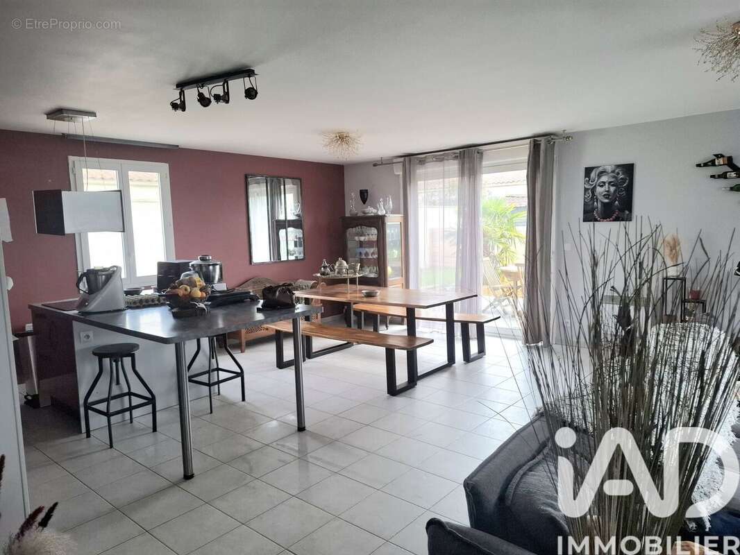 Photo 2 - Maison à MARENNES