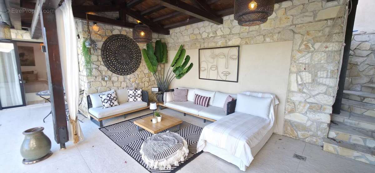 Maison à MOUGINS
