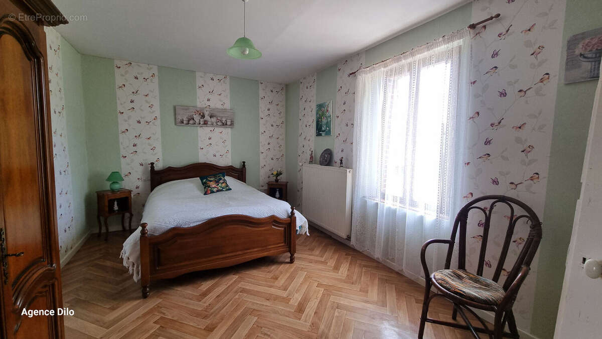 Maison 130 m2, trés bien entretenue - photo 6