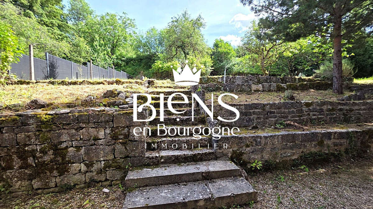 Maison à LA ROCHEPOT