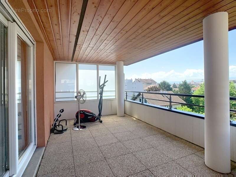 joli T5 Duplex copropriété de standing ANNEMASSE (74) - photo 9