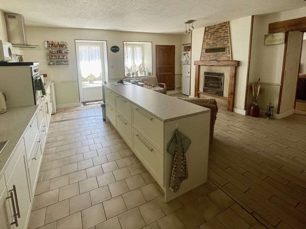 Maison à HANC