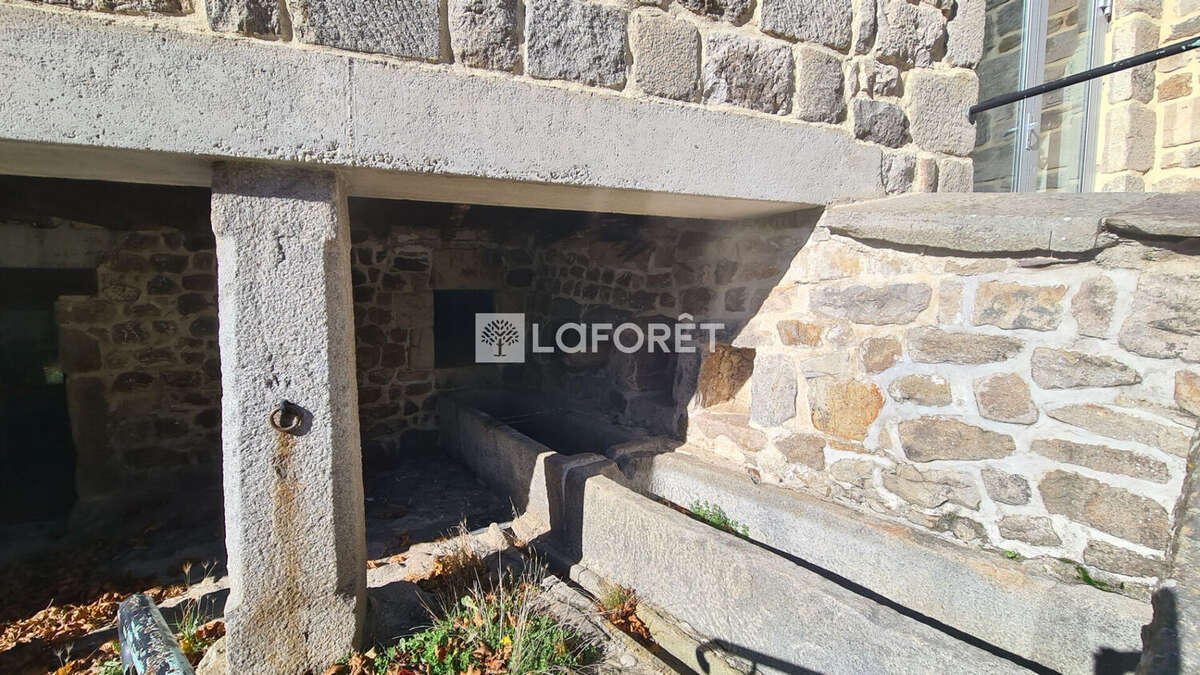 Appartement à SAINT-GENEST-MALIFAUX