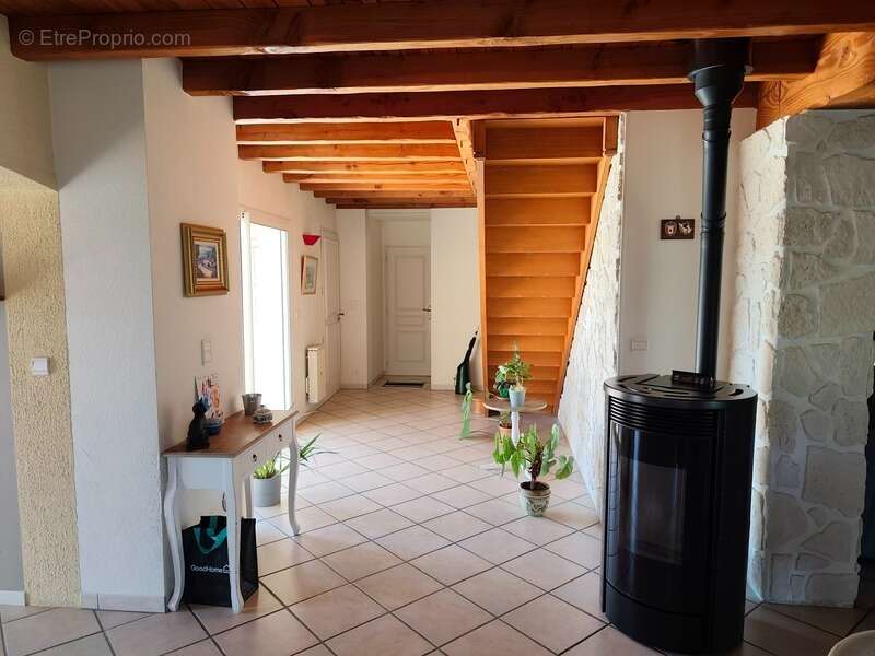 Maison à LA COURONNE