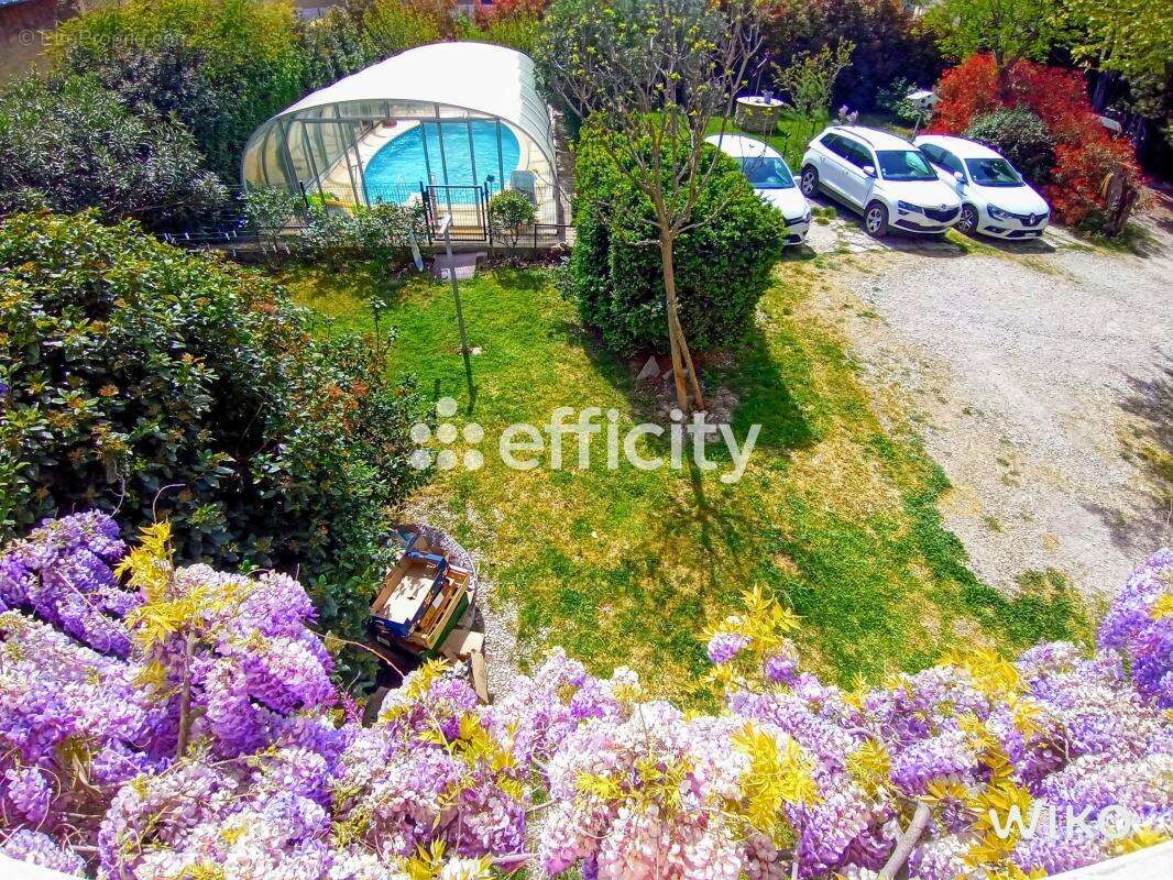 Maison 340 m² à Violes  - photo 2