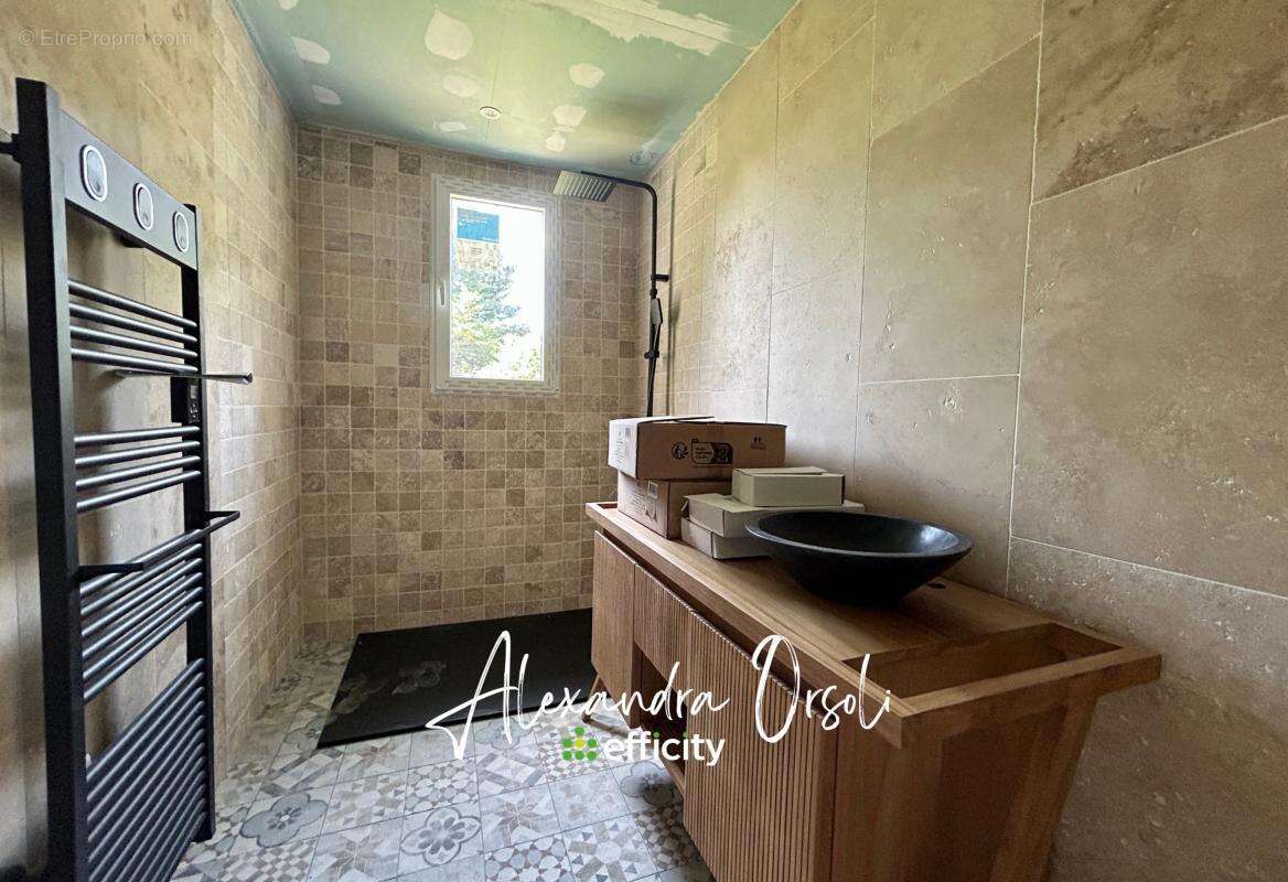 Maison 236 m² à Aizenay  - photo 12