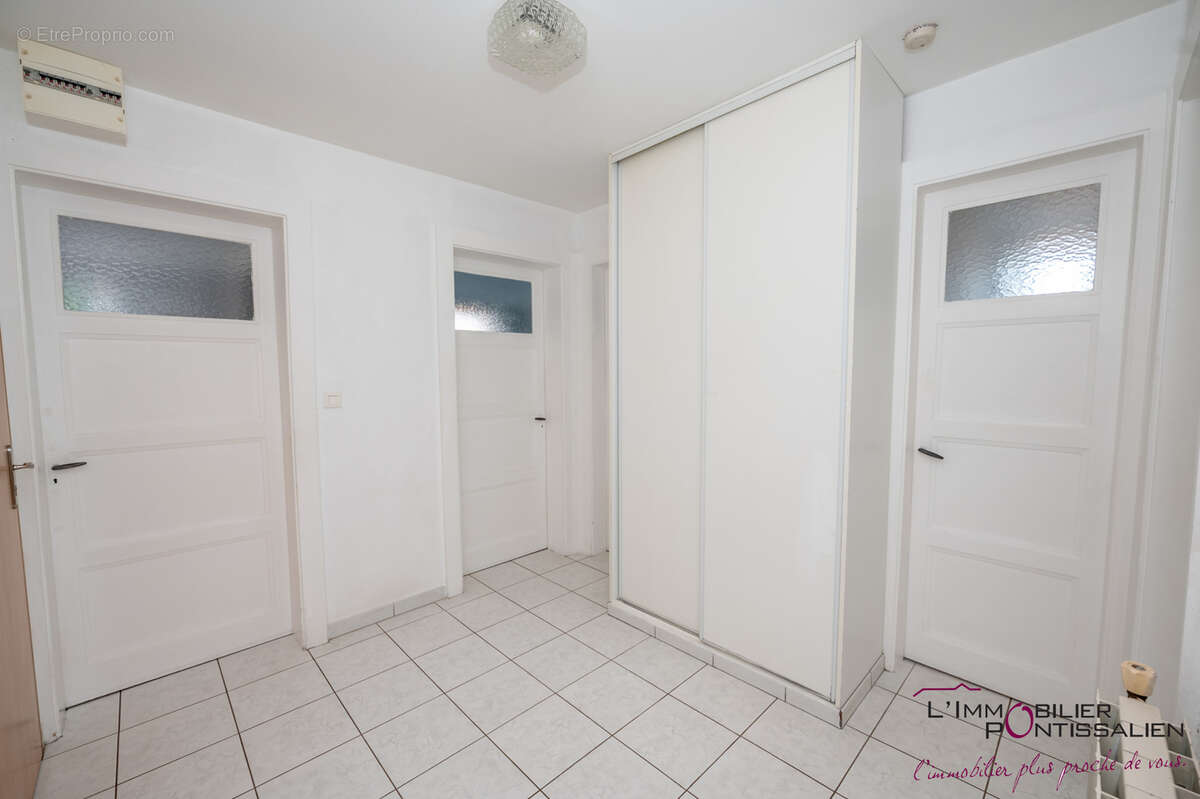 Frasne : t3 avec garage - photo 22