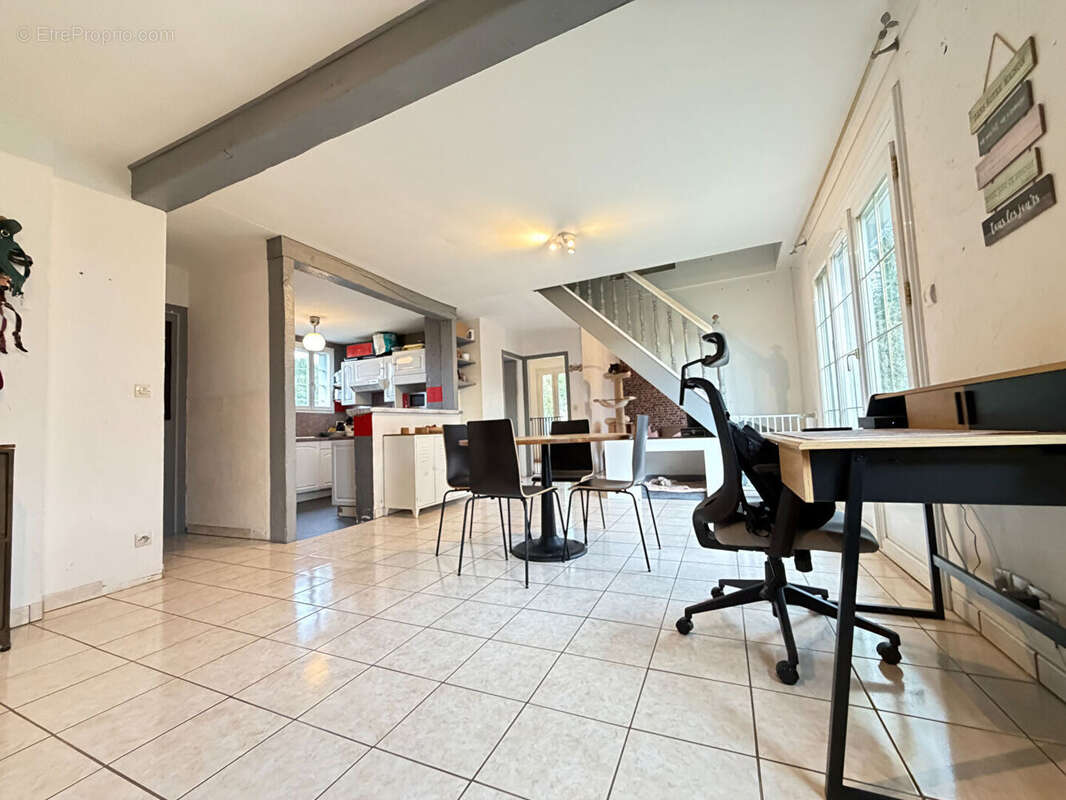 Maison à HEUDREVILLE-SUR-EURE