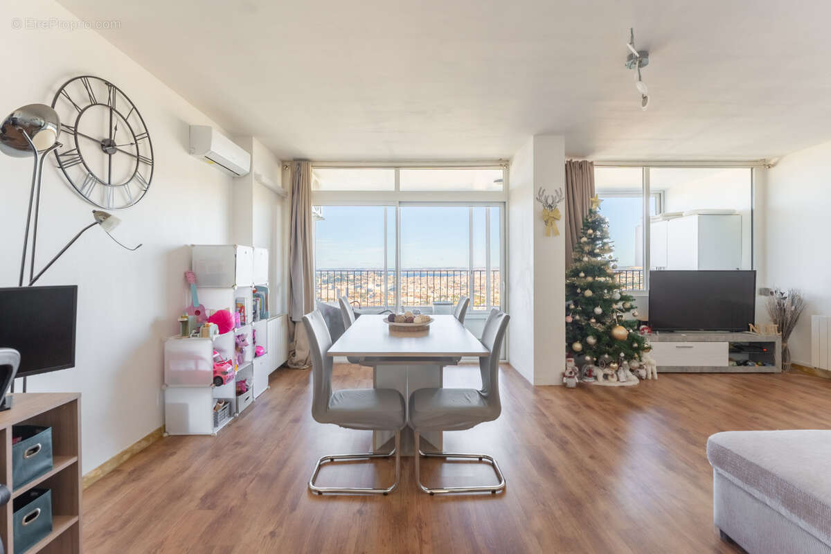 Appartement à MARSEILLE-9E