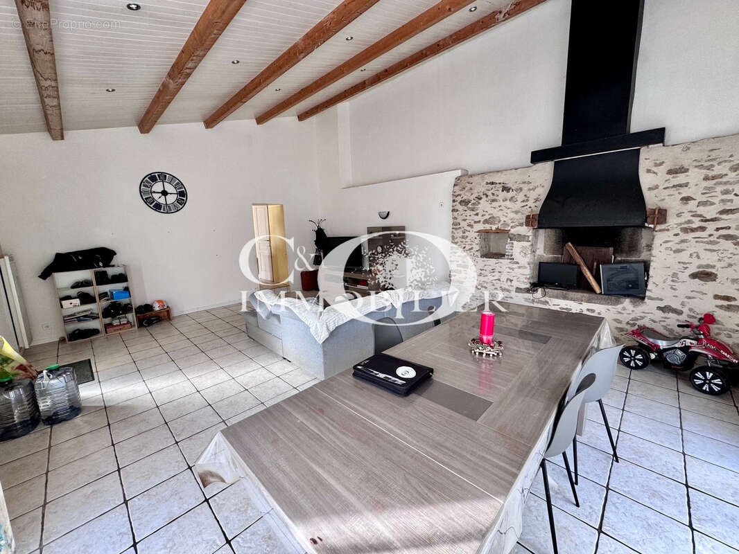 Maison à LEGE