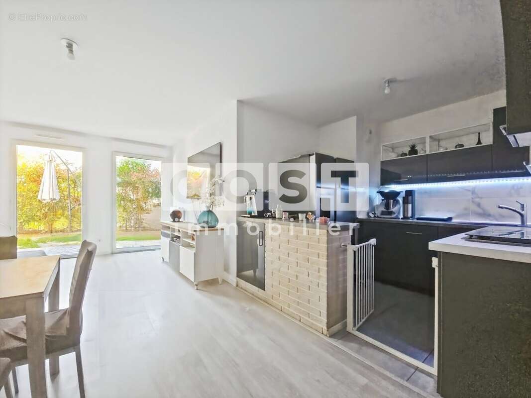 Appartement à BOIS-COLOMBES