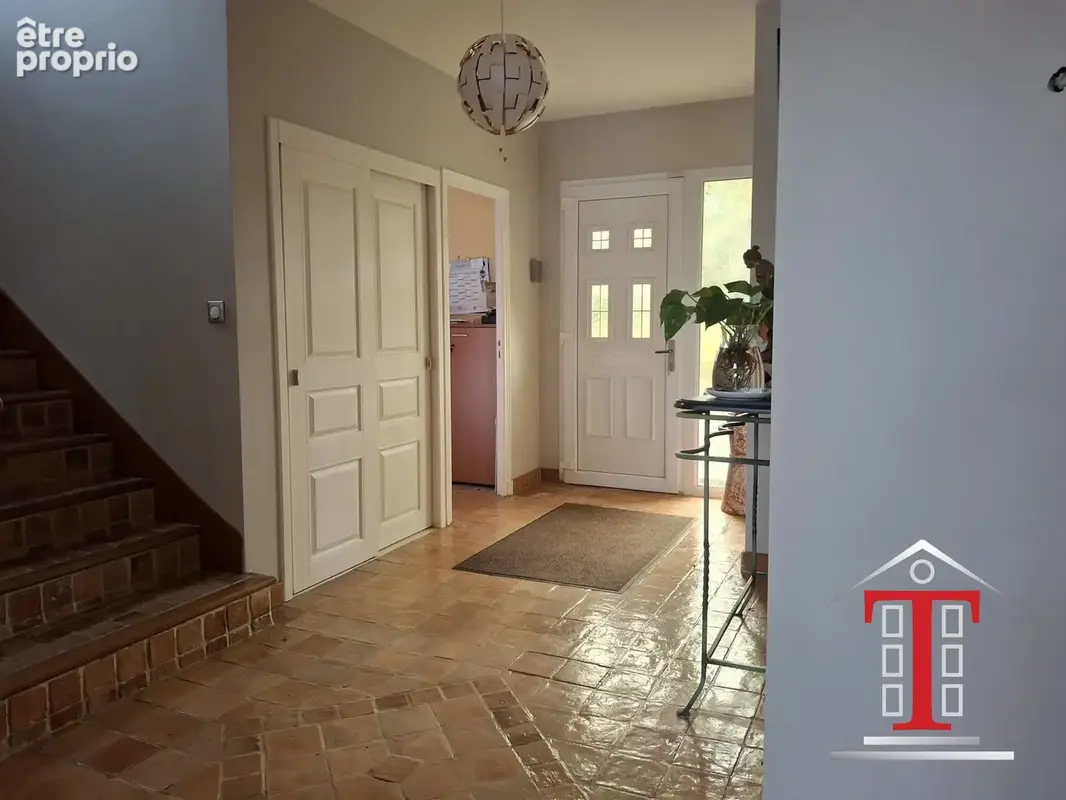 Maison 8 pièces 240 m² à vendre à Trelaze (49800) - photo 8