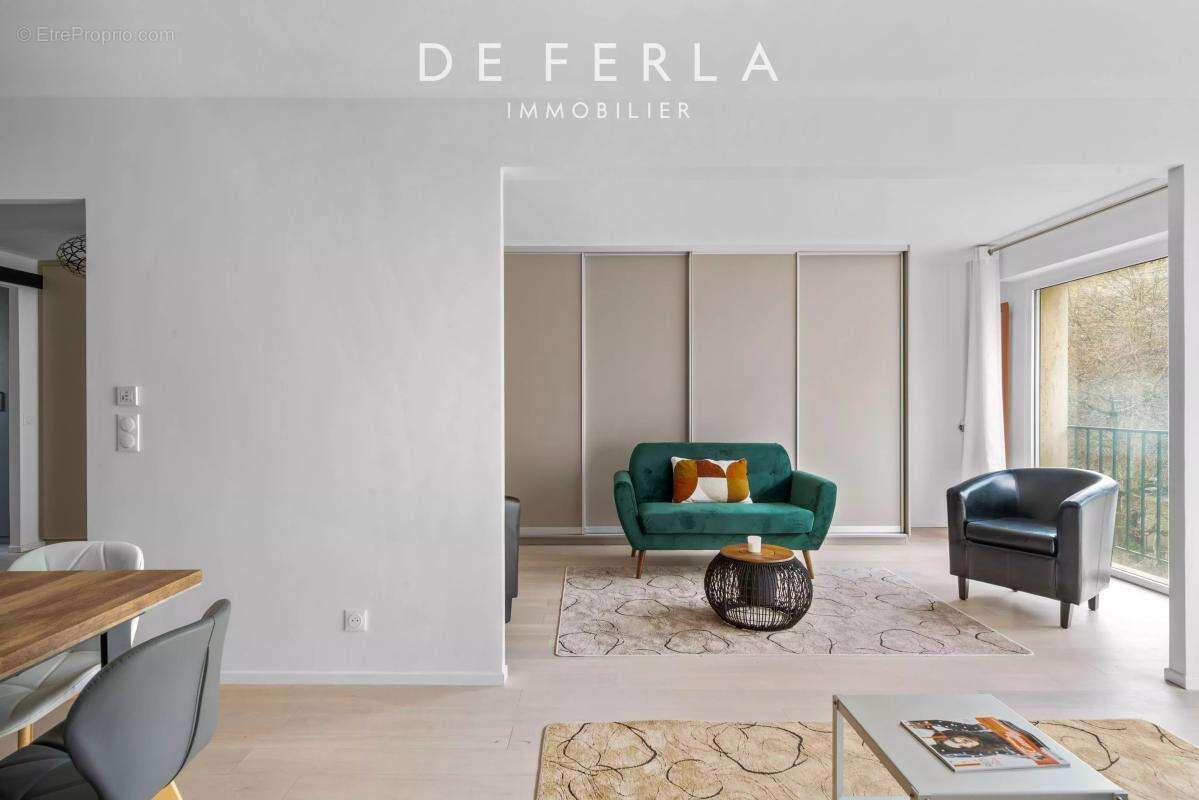 Appartement à PARIS-14E